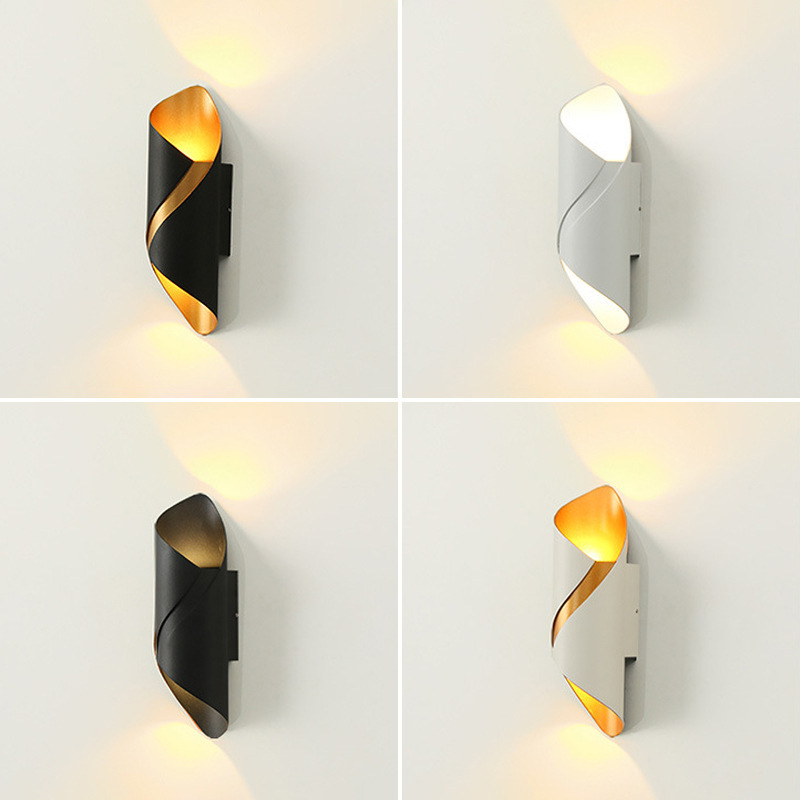 Interior Design Studio - Lampada da parete a LED dal