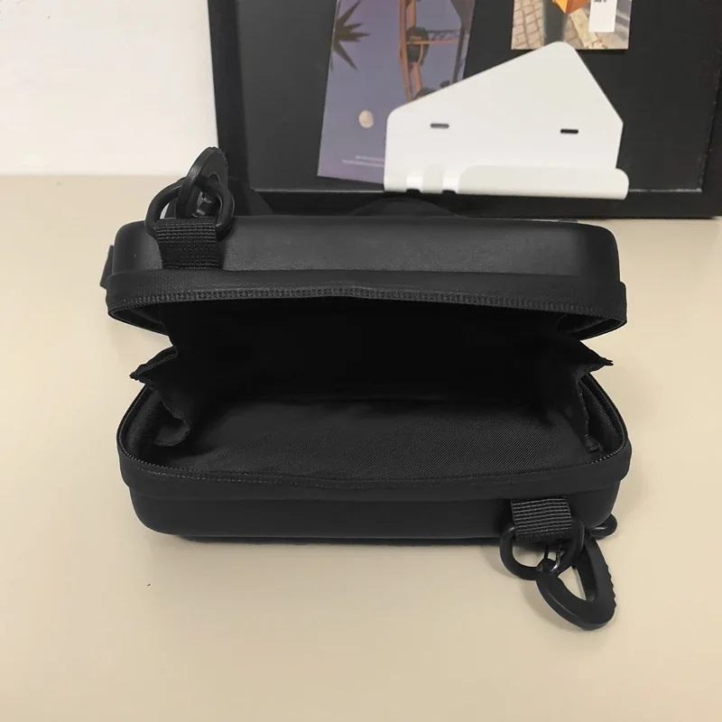 2024 nuova borsa da uomo Fashi - Interior Design Intern recensione e prezzo