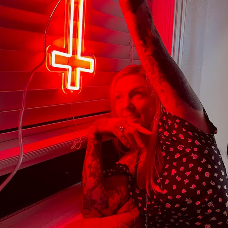 Croce Neon Light Custom Neon S - Engineering And Interior Design recensione e prezzo